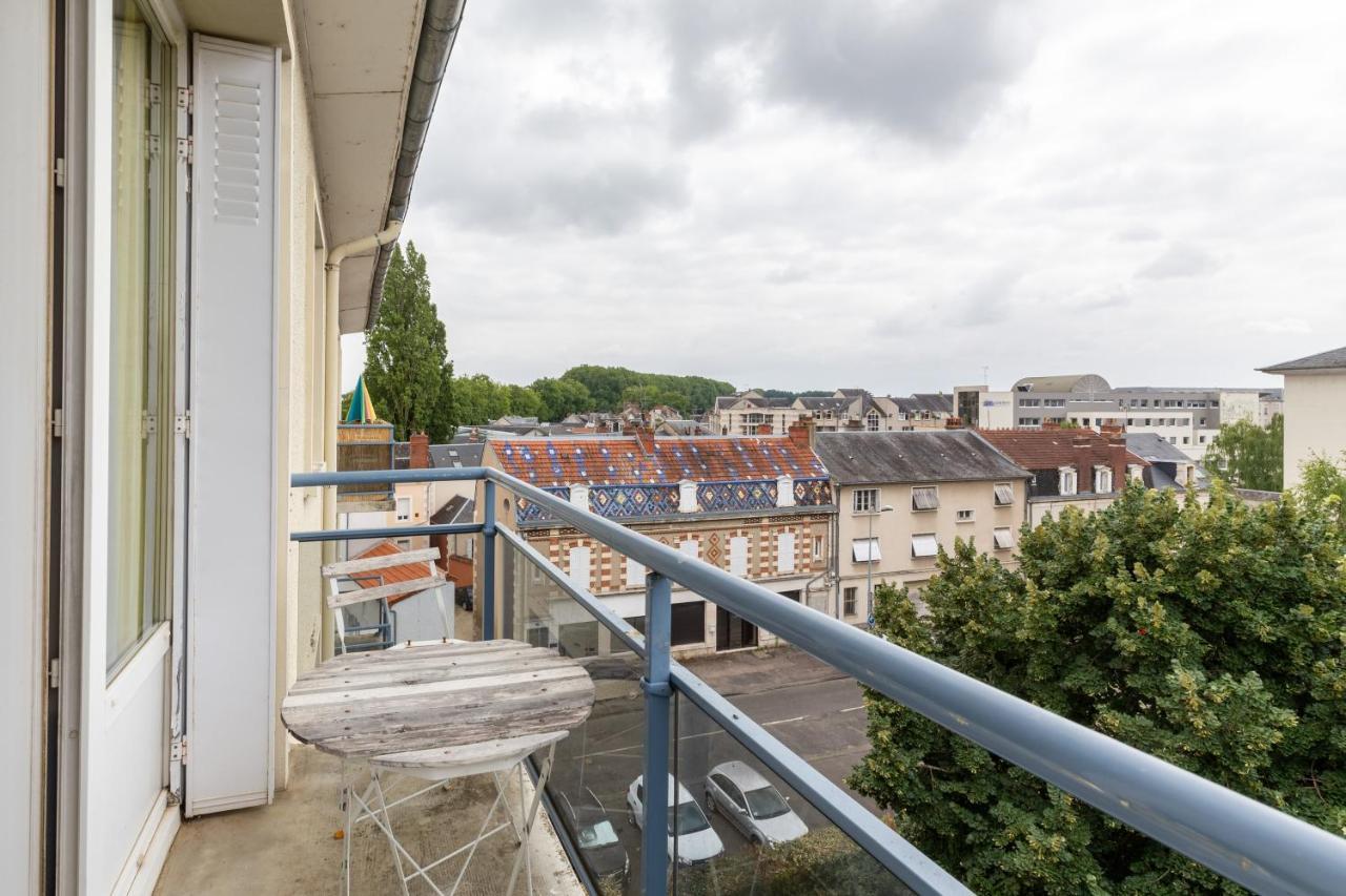 Appart T3 Bien situé a Bourges + Wifi Extérieur photo